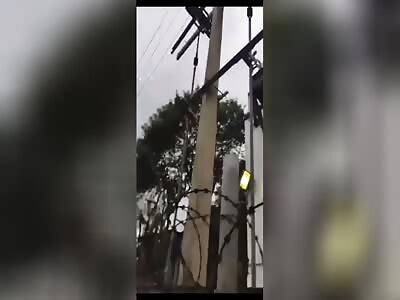 Accident while trying to steal wires