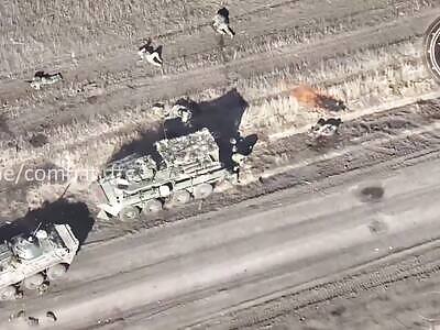 russian squad+vehicle entirely destroyed by a M2 Bradley and drones