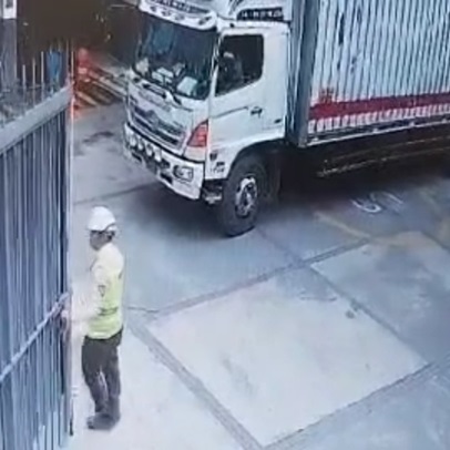 Security Guard Will Never Forget This Day At Work