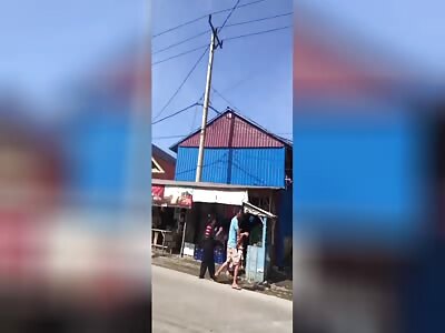 A stupid man was killed because he protested his haircut 