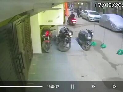 Dude Dies After AC Unit Falls on Him From 3rd Floor in Karol Bagh