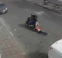 Robbers Dragging Girl By Bike (Action & Aftermath)