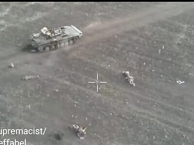 Ukrainians get out of their vehicle and are massacred.