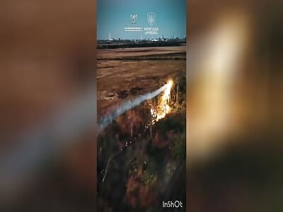 Ukrainians using thermite drones to clear Russian trenches. 