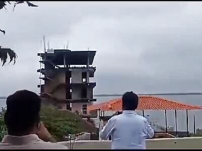 Man Fatally hit by Stone