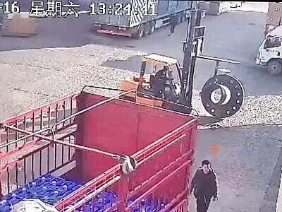 DAMN: Never Stand Near A Forklift while It's lifting a load