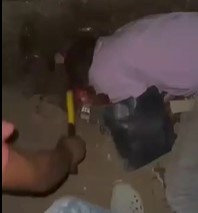 Hatchet Wielding Nigerian Hacks Rival 