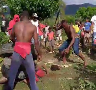 [NEW ANGLE VIDEO OF THE BUTCHERY]Final preparations for the barbecue 
