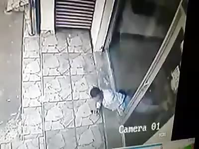 In Venezuela: He tried to rob but a civilian police officer surprised him