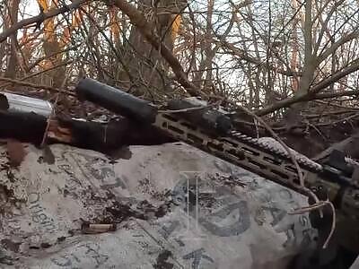 Ukrainian special forces repelled a massive attack by Norks. 