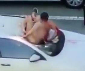 Nude Lover Jump from Balcony for Escaping Angry Husband 