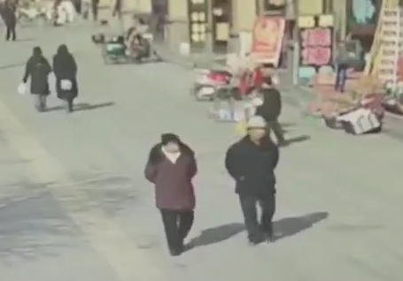 Kid puts Fireworks in Sewer Causes a Horrific Explosion 