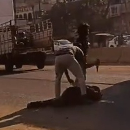 Man Brutally Stabbed to Death in Public by Sibling, Cousin in Telangana