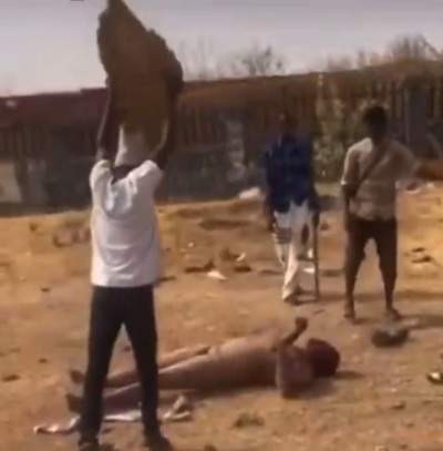 Angry Mob Beats Two Suspected Robbers To Death {New Footage}