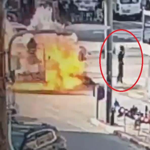 Man Seriously Wounded After Motorcycle Explodes in Tel Aviv