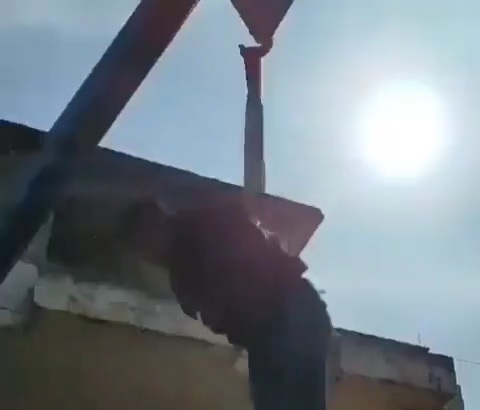 Ex regime soldier tortured by the hayat tahrir al-sham members 