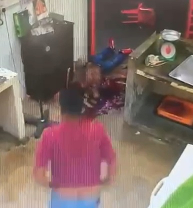 Two Men Slashed to Death in a Fight at Taman Sentosa