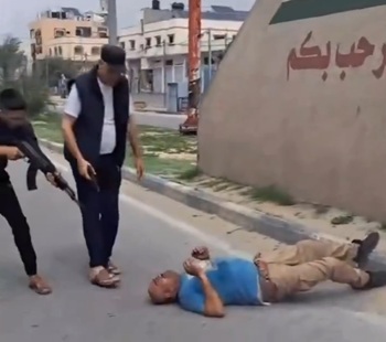 The Abu Samra Family in Deir al-Balah Executes a Hamas Member Who Killed One of the Abu Samra Family's Children