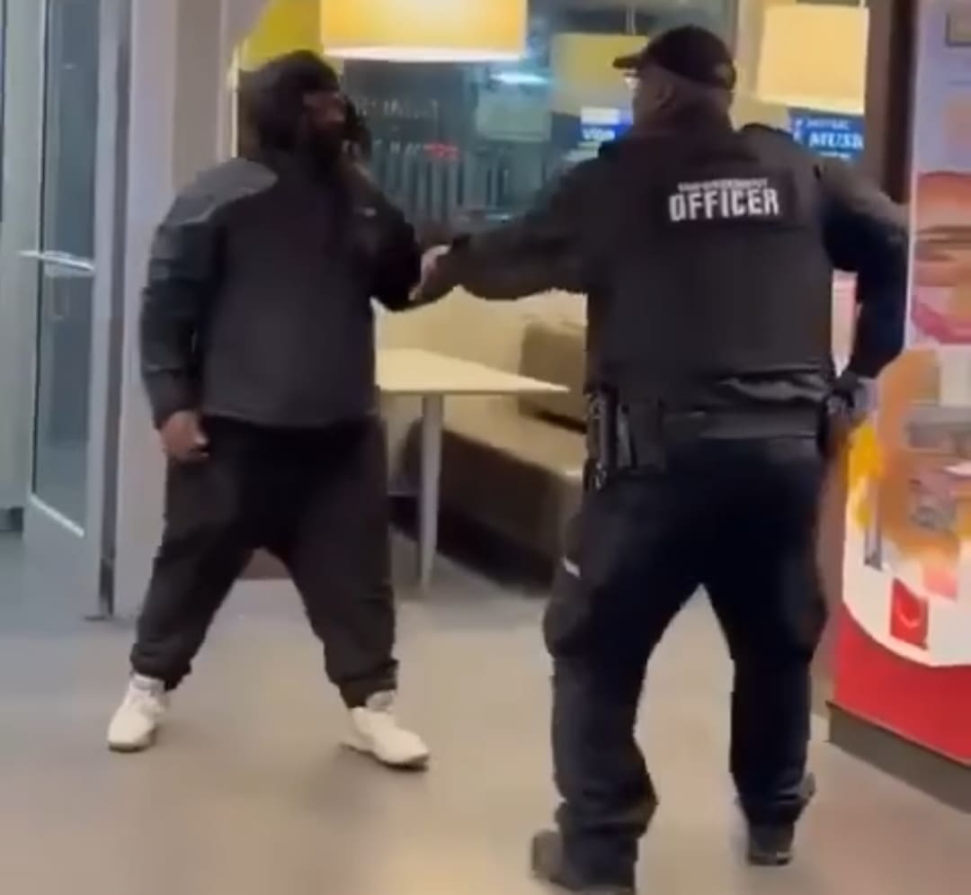 Security Guard Fatally Shoots Man During Struggle Inside McDonald's 