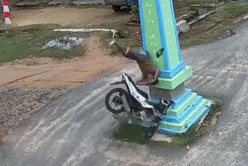 DEFINITELY HIS LAST MOTORCYCLE RIDE!!!