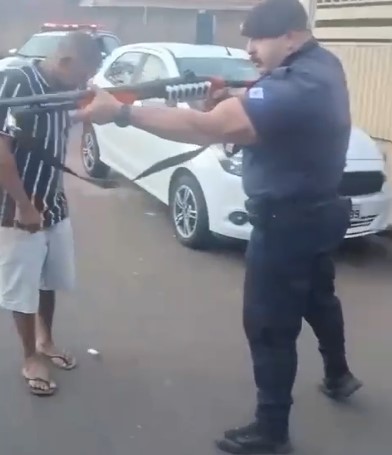 Angry police officer throws salt shot at people