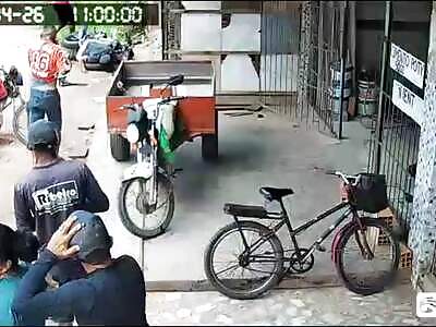 OMG, biker die in brutal accident