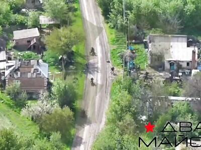 Russian FPV Strikes & entry into Novoolenovka