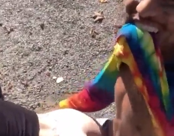 White Girl pulls over to Fu*k Jamaican Guy Wtf