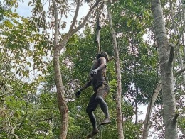 Depressed man commit suicide by hanging himself in middle of forest 