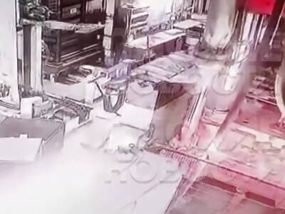 Damn : Worker's Head Cut Off In Factory