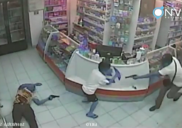 Off Duty Police Officer Killed by Thugs in Front of Scared Little Boy