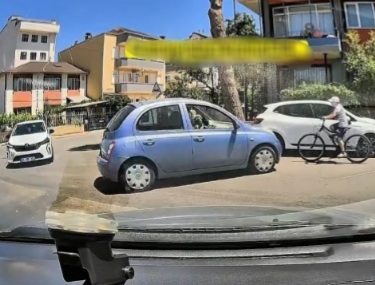 Collision between two females drivers lead to a crashing girl on bike 