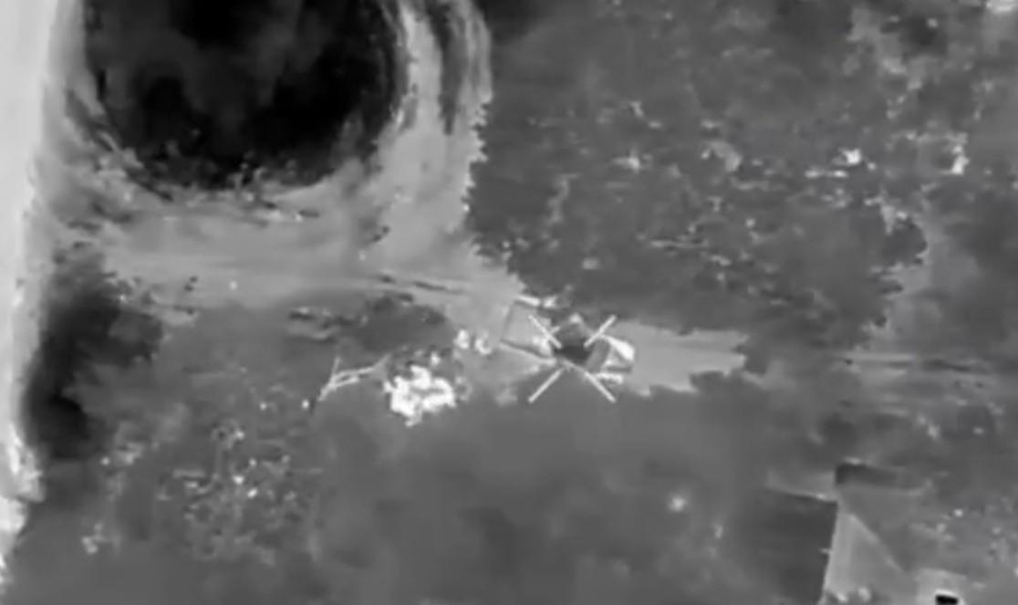 Ukrainian truck crushes a wounded friend while escaping