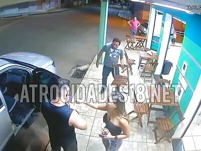 Man Stabbed to Death in Ice Cream Shop