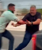 WTF: After Surviving Car Crash Drivers Stab Each Other