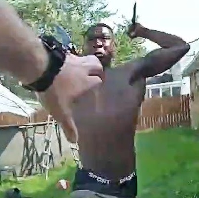 Suspect Armed with 2 Knives Charges and Stabs N.Y. Police Officer