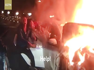 Veteran firefighter lauded as hero for rescuing passengers from burning vehicle