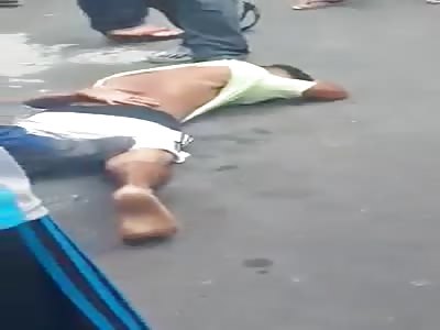 Thief Tries to Steal Motorcycle