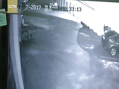 SUV crashes into supermarket, leaves scene in utter mess in Chinaâ€™s Sichuan