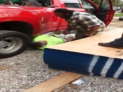 Dude Beat Up His Boss For Not Receiving His Paycheck 