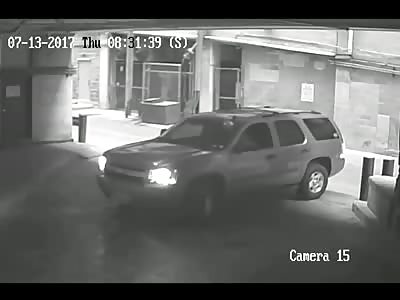 Car Falls Seven Stories From Parking Garage - Austin, Texas, United States