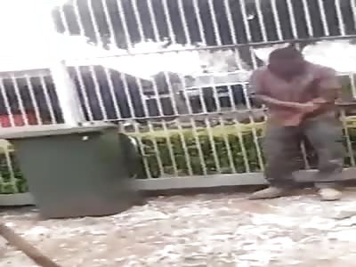 Police beat up a drunk with sticks for swearing at them