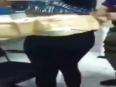 Women with 12 pistol enter in prison.......