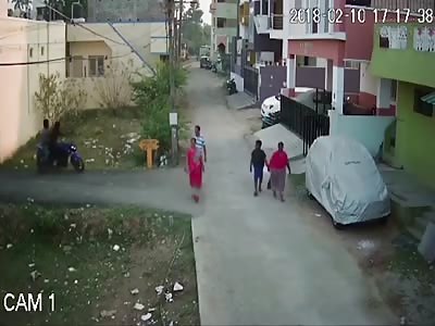 This is the moment moped-riding gold thieves stole a woman's gold necklace