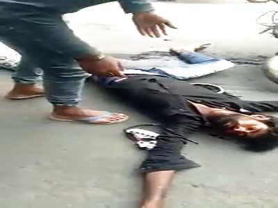 live motorcycle accident in indian street 