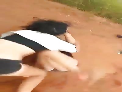 Chick Go All in On this Fight