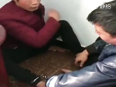 two thief arrested by police forced to slap each other