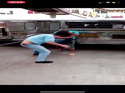 someone screenrecorded this fight and forgot to turn their spotify off