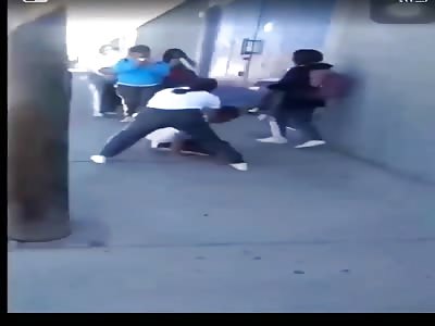 she pretended she was dead in the middle of the fight?! That's a new o