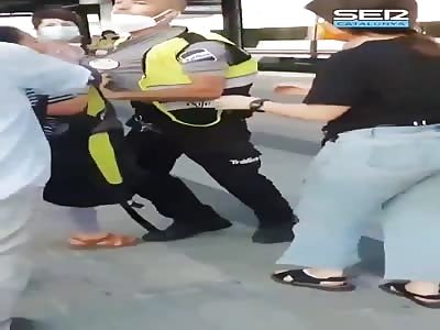 Colombian Mother argument with cop 